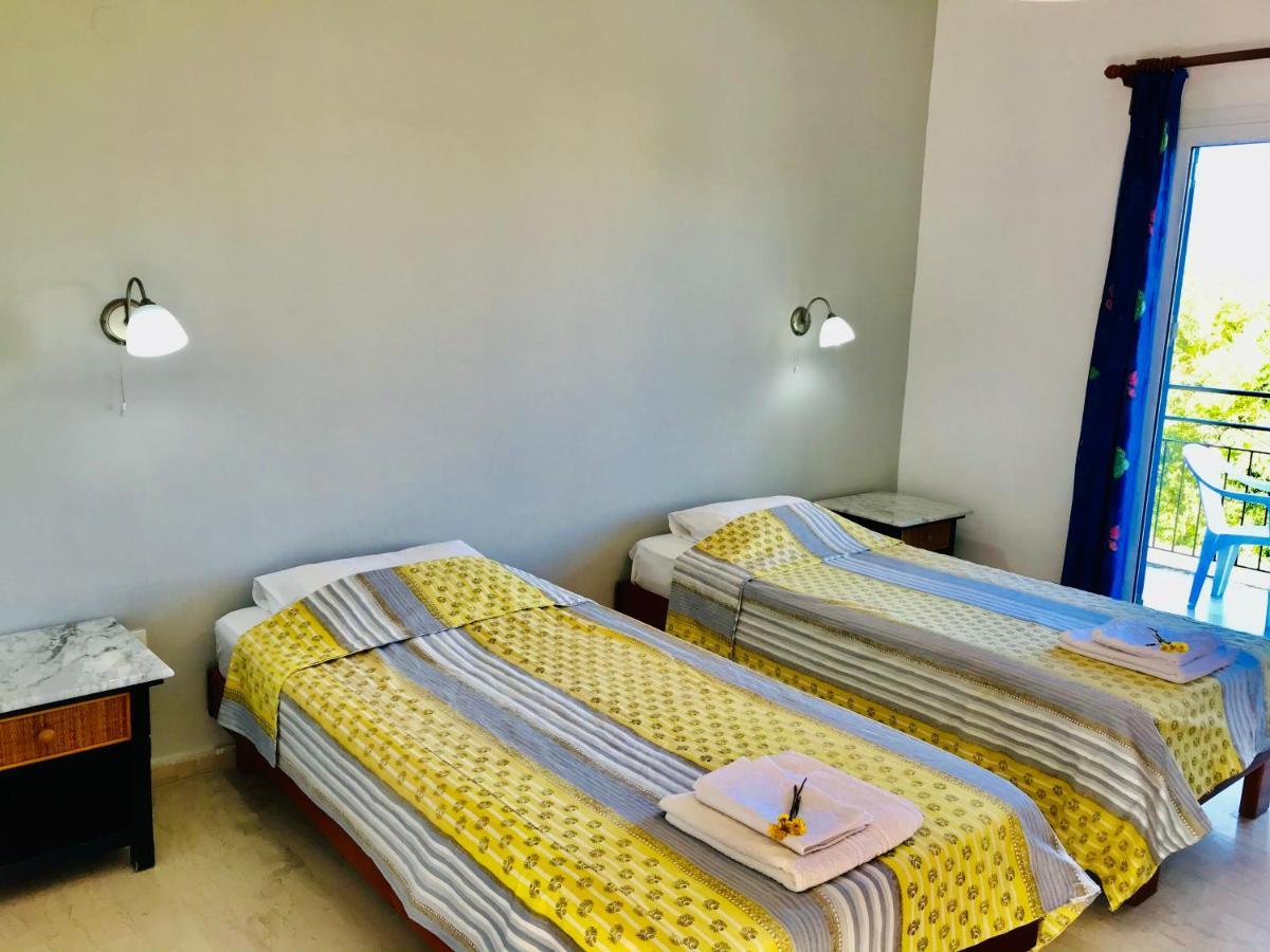 Banos Apartments And Swimming Pool روذا المظهر الخارجي الصورة