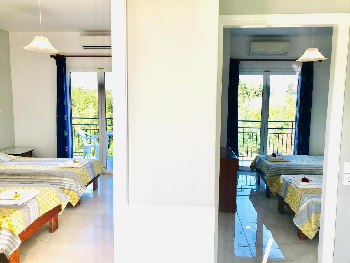 Banos Apartments And Swimming Pool روذا المظهر الخارجي الصورة