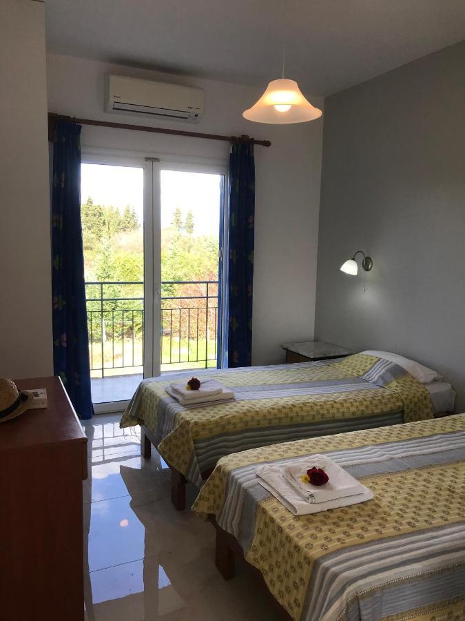 Banos Apartments And Swimming Pool روذا المظهر الخارجي الصورة