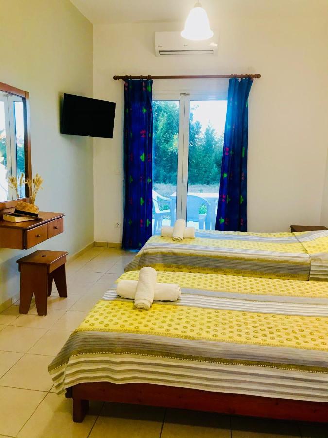 Banos Apartments And Swimming Pool روذا المظهر الخارجي الصورة