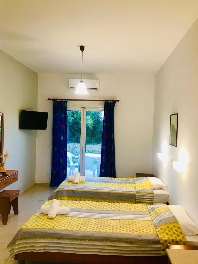 Banos Apartments And Swimming Pool روذا المظهر الخارجي الصورة