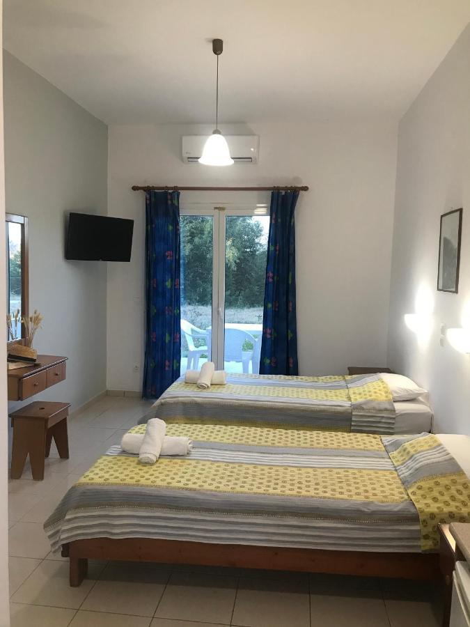 Banos Apartments And Swimming Pool روذا المظهر الخارجي الصورة