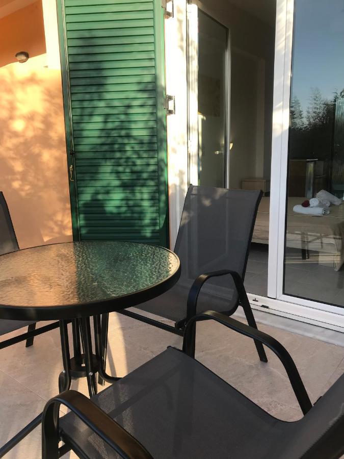 Banos Apartments And Swimming Pool روذا المظهر الخارجي الصورة