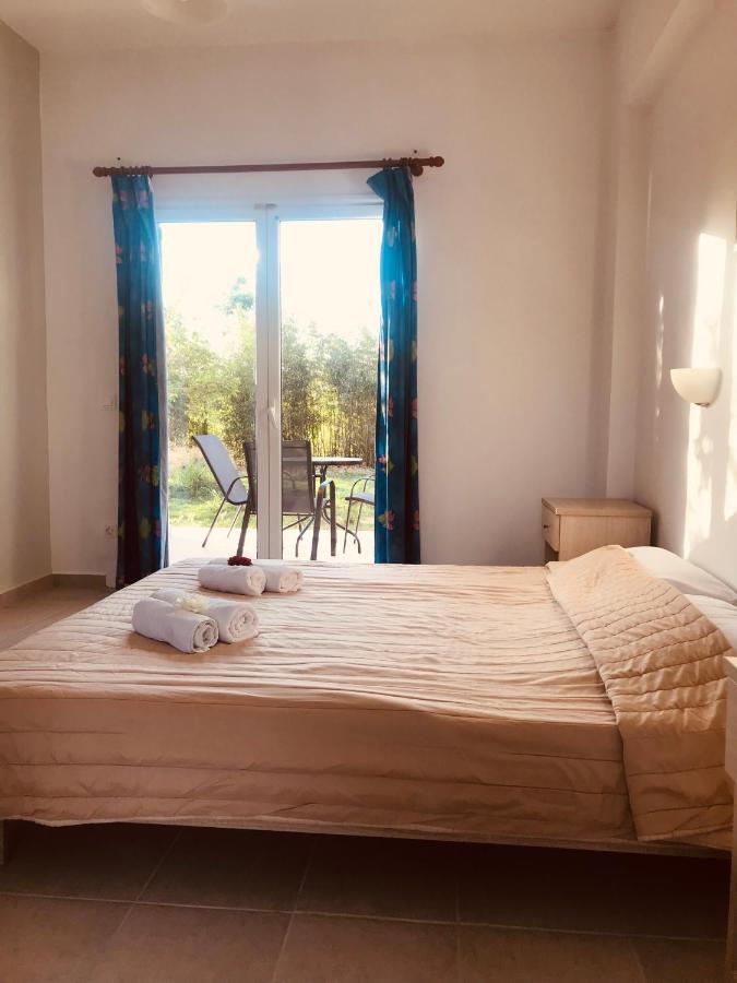 Banos Apartments And Swimming Pool روذا المظهر الخارجي الصورة