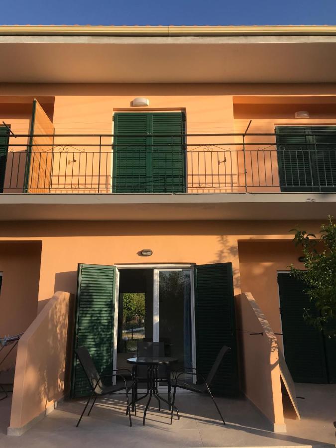 Banos Apartments And Swimming Pool روذا المظهر الخارجي الصورة