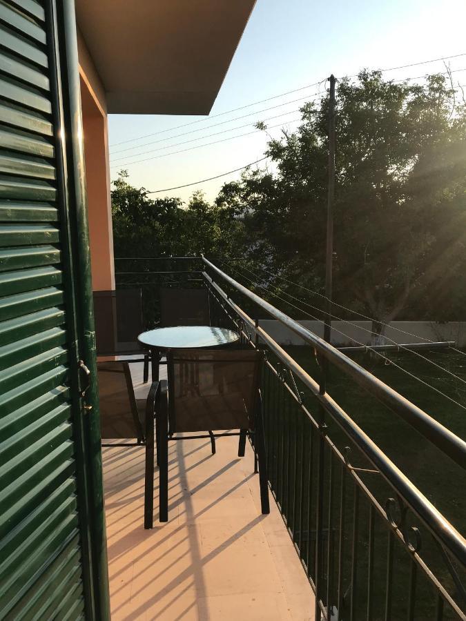 Banos Apartments And Swimming Pool روذا المظهر الخارجي الصورة