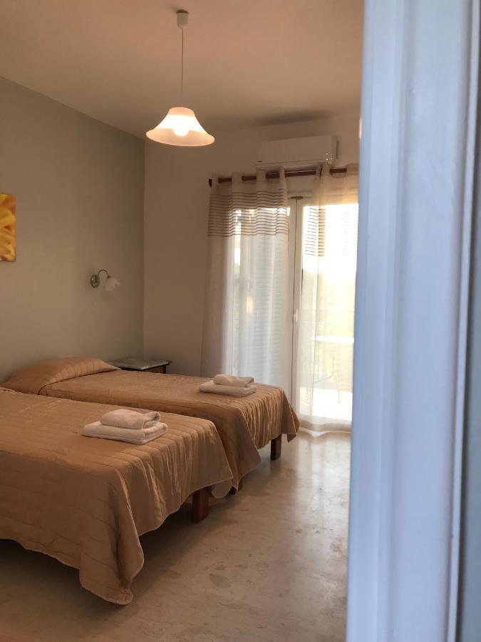 Banos Apartments And Swimming Pool روذا المظهر الخارجي الصورة
