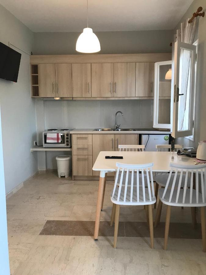 Banos Apartments And Swimming Pool روذا المظهر الخارجي الصورة