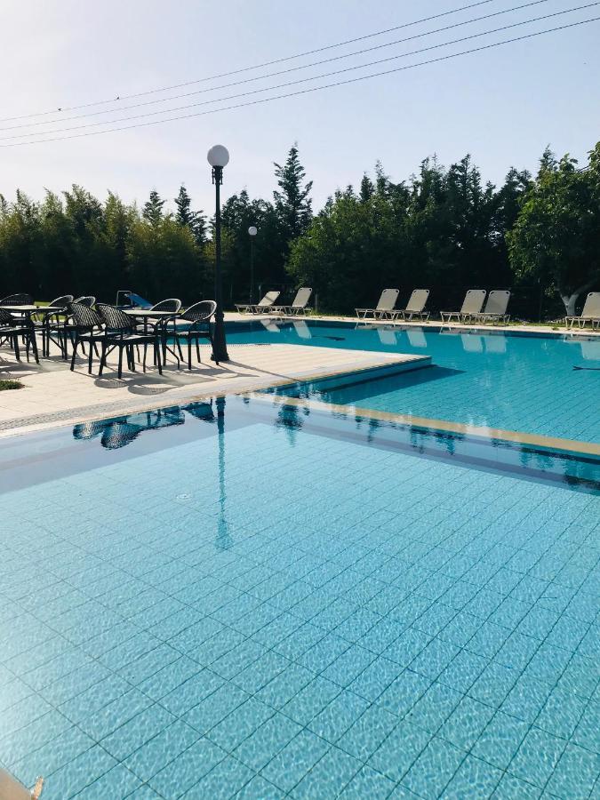 Banos Apartments And Swimming Pool روذا المظهر الخارجي الصورة