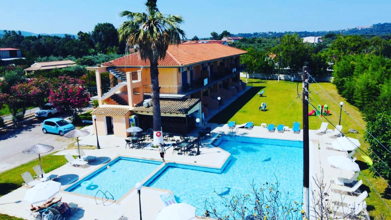 Banos Apartments And Swimming Pool روذا المظهر الخارجي الصورة